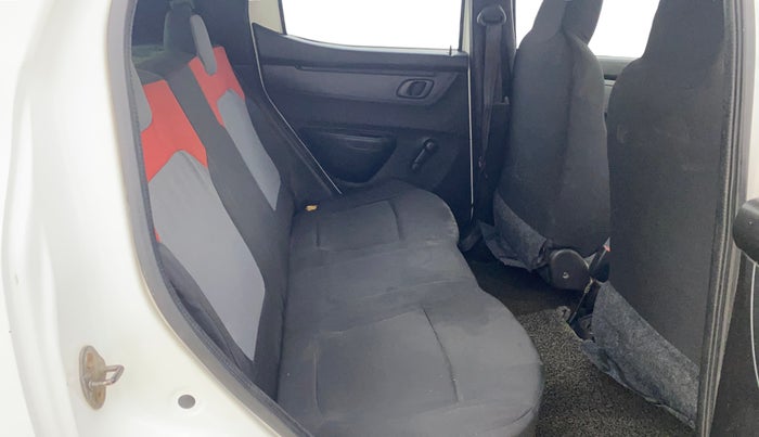 2017 Renault Kwid RXT 1.0, Petrol, Manual, 94,924 km, Right Side Rear Door Cabin