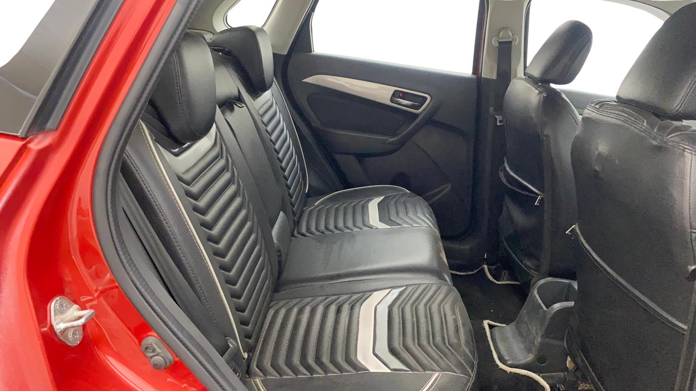 2017 Maruti Vitara Brezza ZDI, Diesel, Manual, 1,39,659 km, Right Side Rear Door Cabin