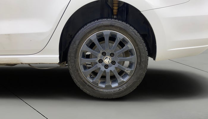 2016 Skoda Rapid 1.5 TDI CR STYLE PLUS AT, Diesel, Automatic, 1,10,839 km, Left Rear Wheel