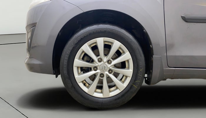 2015 Maruti Ertiga ZXI, Petrol, Manual, 81,005 km, Left Front Wheel