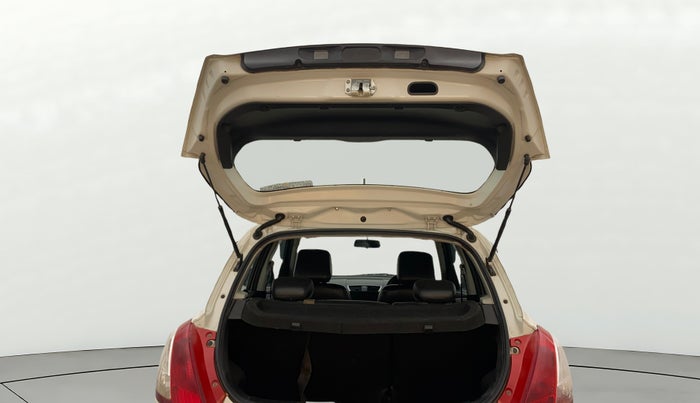 2017 Maruti Swift VXI O, Petrol, Manual, 95,163 km, Boot Door Open