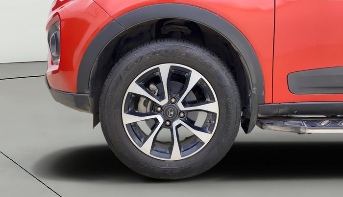 2020 Tata NEXON XZA PLUS PETROL, Petrol, Automatic, 16,425 km, Left Front Wheel