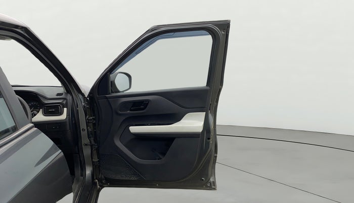 2023 Tata PUNCH PURE MT, Petrol, Manual, 26,801 km, RHS Front Door