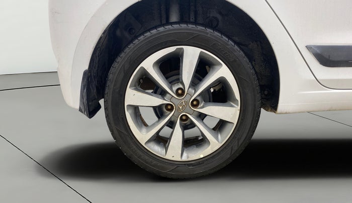 2015 Hyundai Elite i20 ASTA 1.2 (O), Petrol, Manual, 98,299 km, Right Rear Wheel