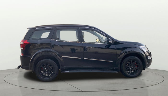 2019 Mahindra XUV500 W9, Diesel, Manual, 56,437 km, Right Side View