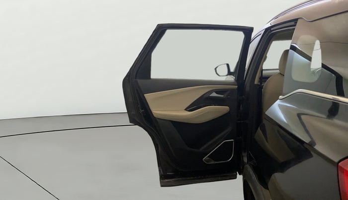 2023 MG HECTOR SHARP PRO 1.5 TURBO MT PETROL, Petrol, Manual, 39,333 km, LHS Rear Door