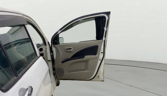 2014 Maruti Celerio VXI CNG, CNG, Manual, 97,471 km, RHS Front Door