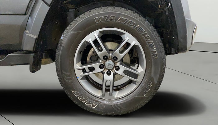 2021 Mahindra Thar LX  P 4WD AT CONVERTIBLE, Petrol, Automatic, 36,890 km, Right Front Wheel
