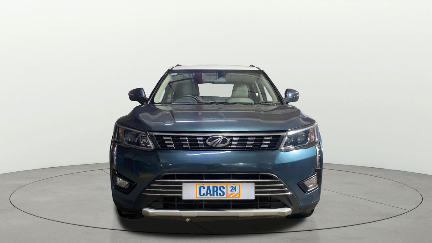 2021 Mahindra XUV300 W8 (O) 1.5 DIESEL AMT DUAL TONE, Diesel, Automatic, 43,432 km, Front