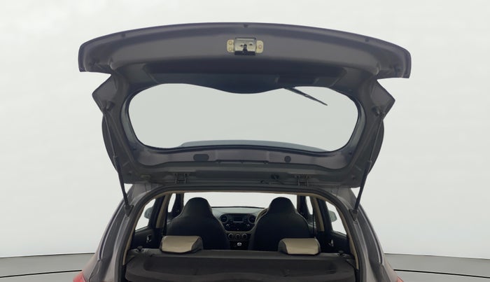 2016 Hyundai Grand i10 ASTA (O) 1.2 KAPPA VTVT, Petrol, Manual, 43,970 km, Boot Door Open