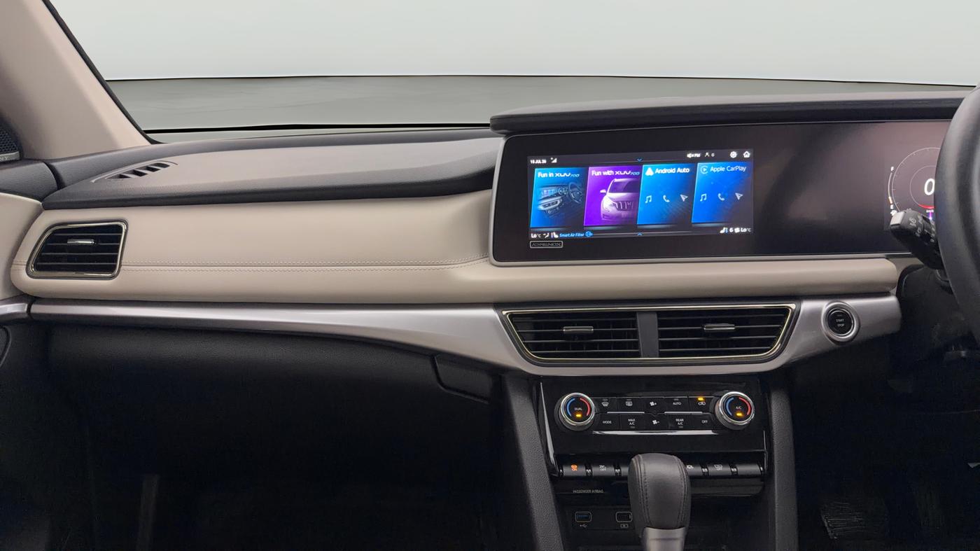 2024 Mahindra XUV700 AX 7 Luxury Pack Petrol AT 6 STR, Petrol, Automatic, 32,191 km, Air Conditioner