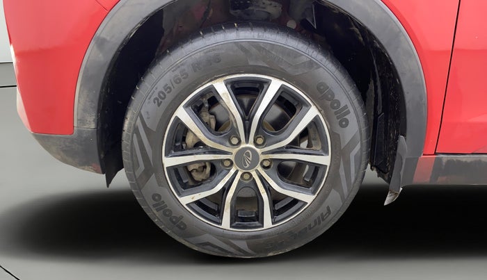 2022 Mahindra XUV300 W6 1.5 DIESEL AMT, Diesel, Automatic, 60,728 km, Left Front Wheel