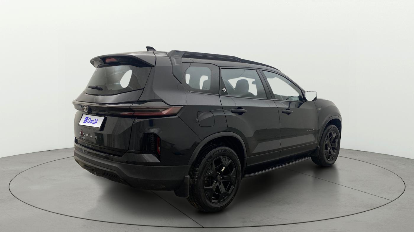 2023 Tata Safari ADVENTURE PLUS DARK EDITION, Diesel, Manual, 17,924 km, Right Back Diagonal