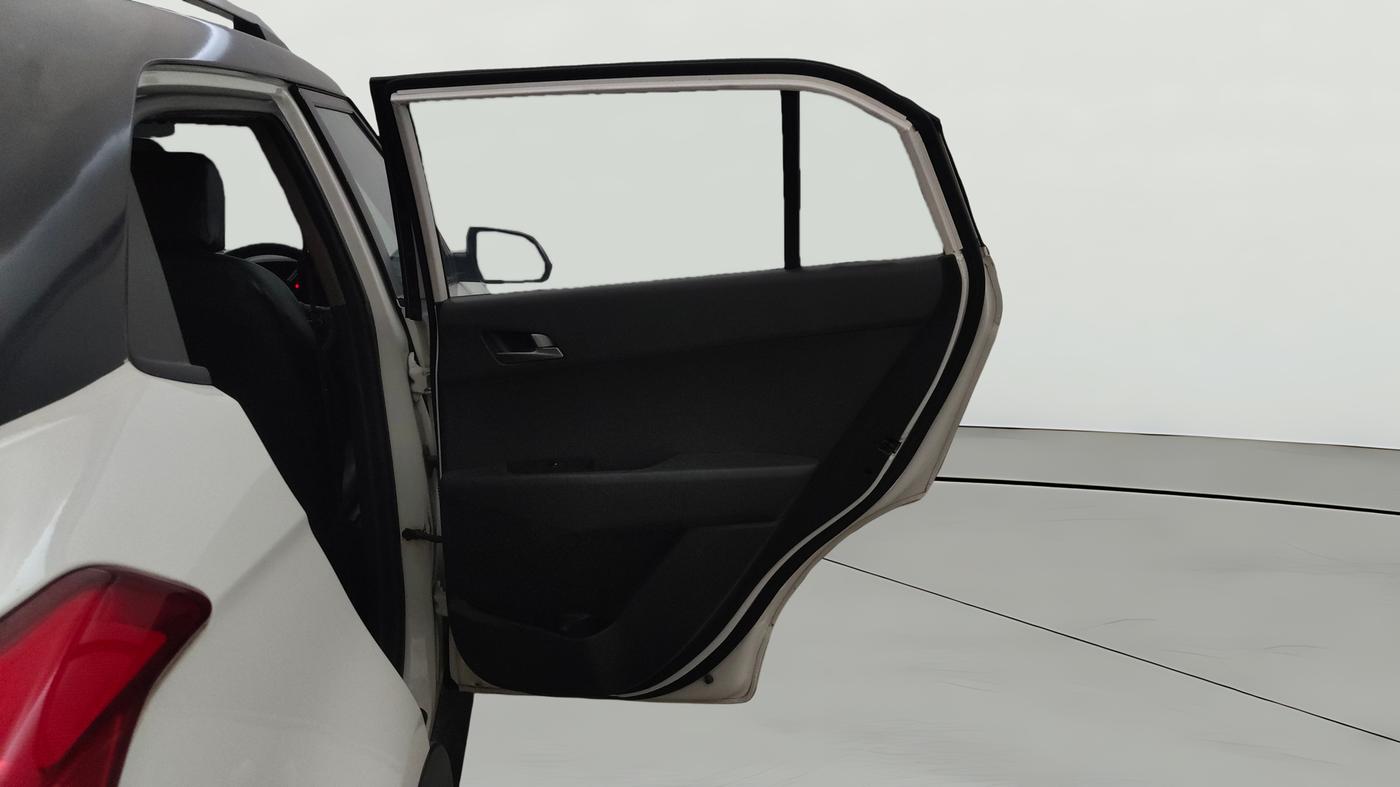 2016 Hyundai Creta SX PLUS AT 1.6 PETROL, Petrol, Automatic, 1,17,164 km, RHS Rear Door