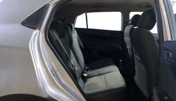 2016 Hyundai Creta S 1.6 PETROL, Petrol, Manual, 30,853 km, Right Side Rear Door Cabin