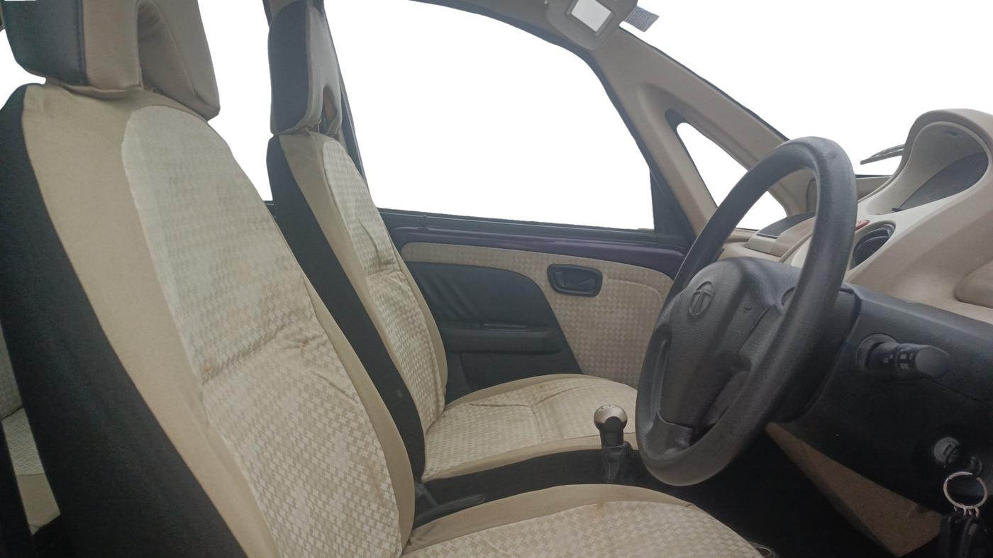 2014 Tata Nano TWIST XT, Petrol, Manual, 70,953 km, Right Side Front Door Cabin