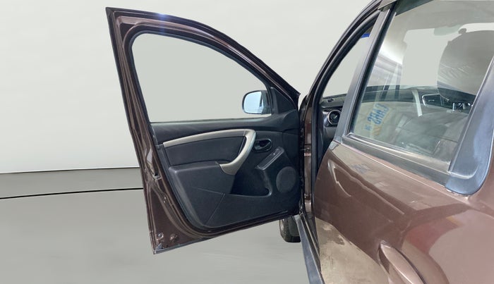 2021 Renault Duster RXS 1.3 TURBO PETROL MT, Petrol, Manual, 42,060 km, LHS Front Door