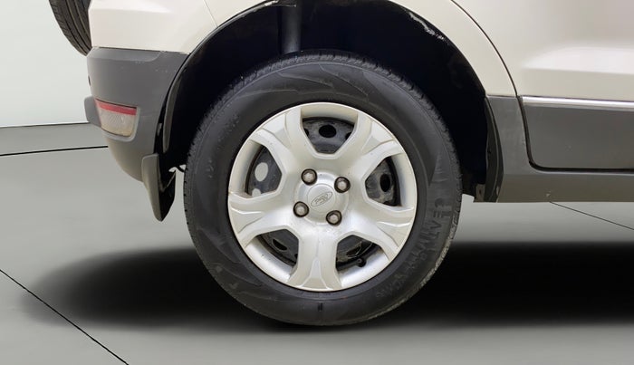 2016 Ford Ecosport TREND 1.5L DIESEL, Diesel, Manual, 1,13,286 km, Right Rear Wheel