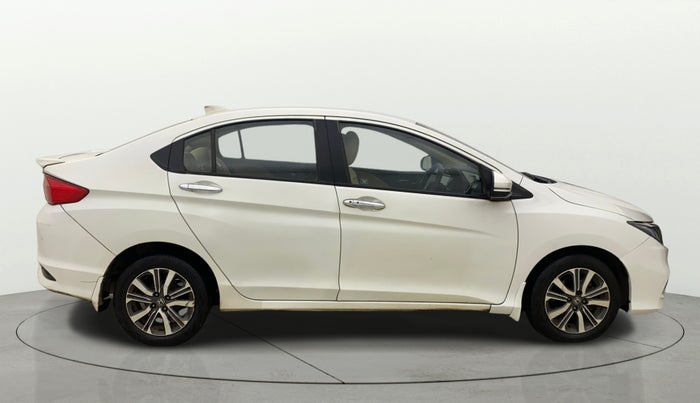 2017 Honda City 1.5L I-VTEC V MT, Petrol, Manual, 1,13,594 km, Right Side View