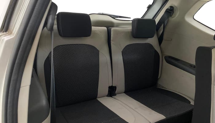 2019 Renault TRIBER RXZ, Petrol, Manual, 29,670 km, Third Seat Row ( optional )