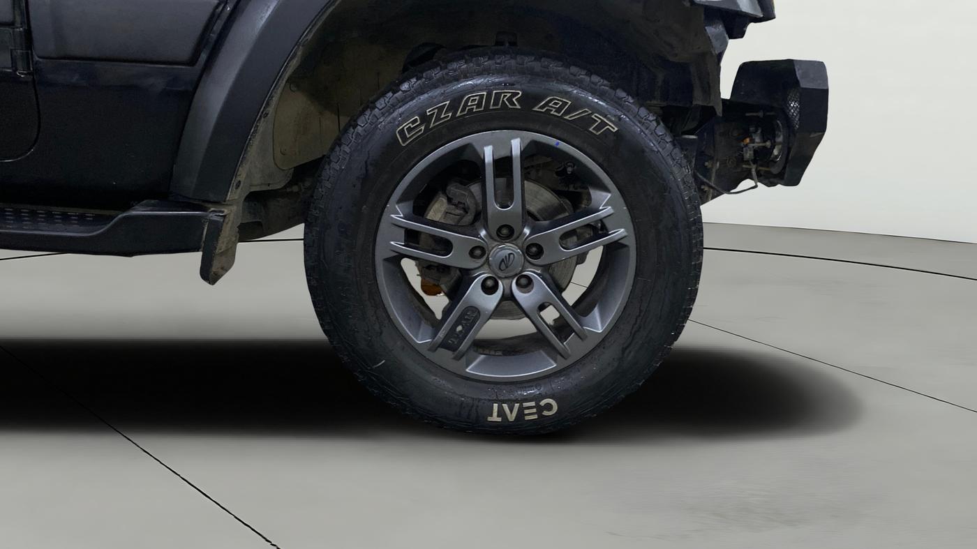 2022 Mahindra Thar LX PETROL HT 4WD AT, Petrol, Automatic, 66,474 km, Right Front Wheel