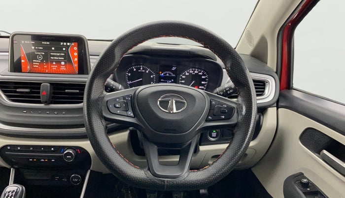 2023 Tata ALTROZ XZ PETROL, Petrol, Manual, 10,965 km, Steering Wheel Close Up