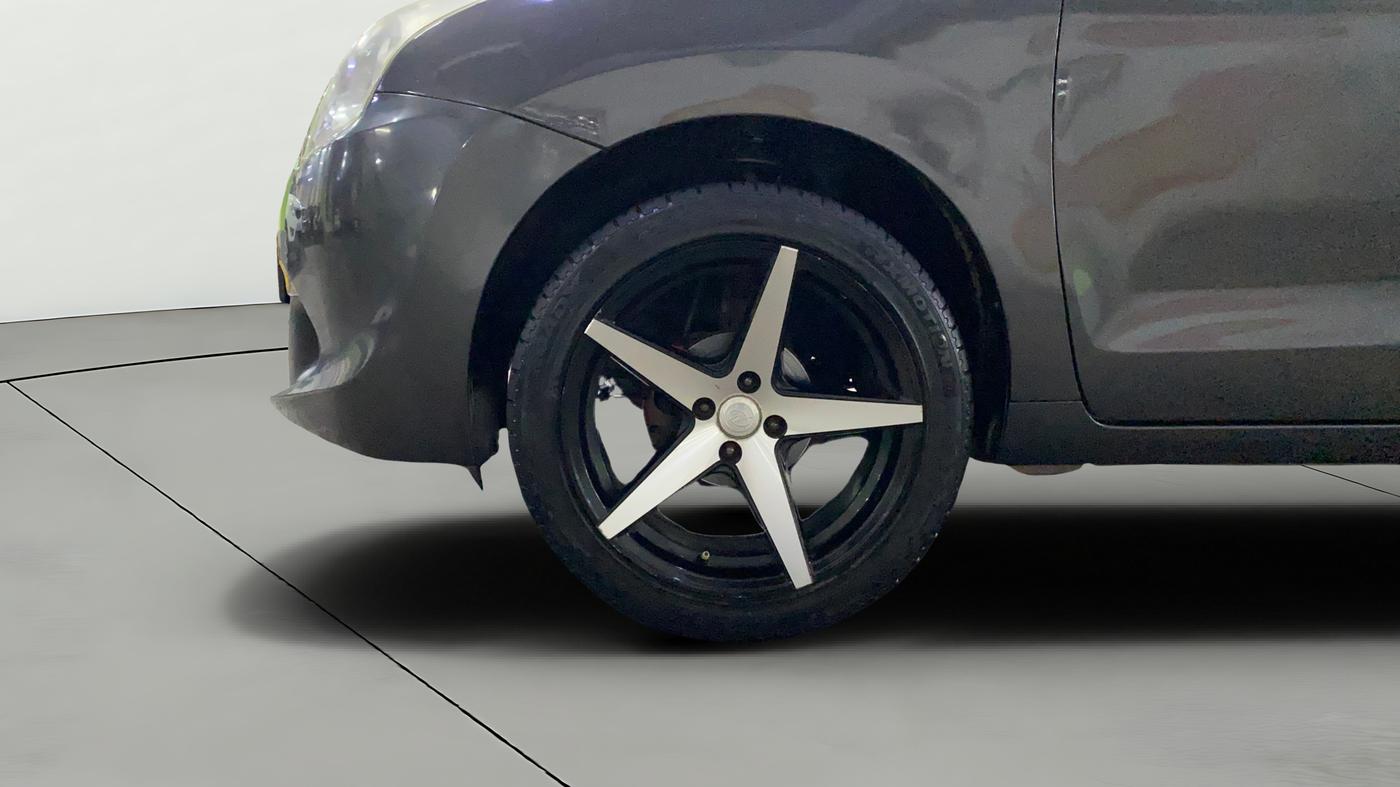 2018 Maruti Baleno DELTA 1.2 K12, Petrol, Manual, 90,508 km, Left Front Wheel