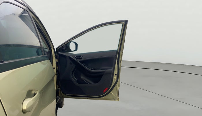 2022 Tata NEXON XZ PLUS (PREMIUM) KAZIRANGA PETROL, Petrol, Manual, 43,128 km, RHS Front Door