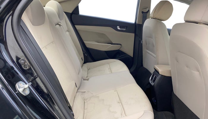 2022 Hyundai Verna SX 1.5 VTVT, Petrol, Manual, 67,082 km, Right Side Rear Door Cabin