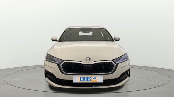 2022 Skoda Octavia STYLE 2.0, Petrol, Automatic, 47,829 km, Front