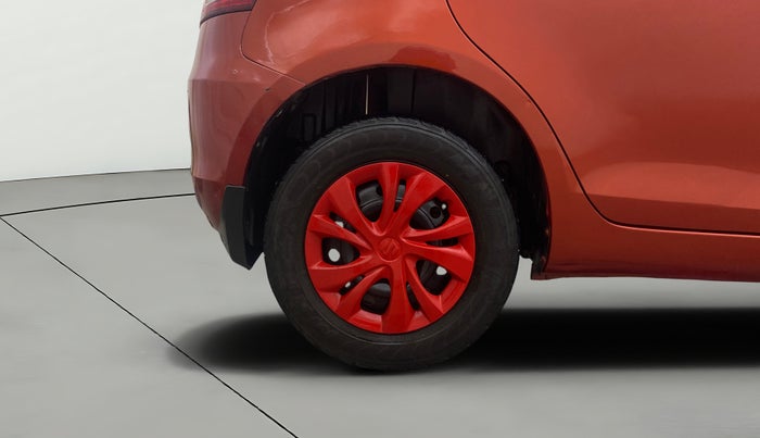 2014 Maruti Swift VDI, Diesel, Manual, 91,390 km, Right Rear Wheel