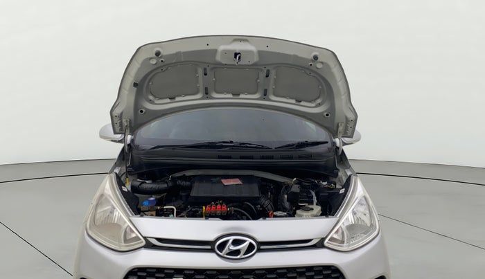 2018 Hyundai Grand i10 SPORTZ AT 1.2 KAPPA VTVT, CNG, Automatic, 86,919 km, Open Bonet