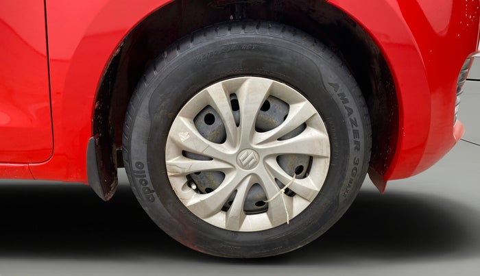 2020 Maruti Swift VXI, Petrol, Manual, 44,334 km, Right Front Wheel