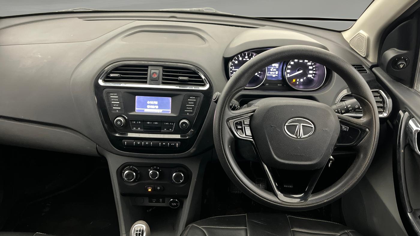 2018 Tata TIGOR XZ PETROL, Petrol, Manual, 70,418 km, Steering Wheel Close Up