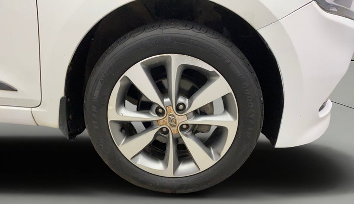 2016 Hyundai Elite i20 ASTA 1.2 (O), Petrol, Manual, 84,649 km, Right Front Wheel