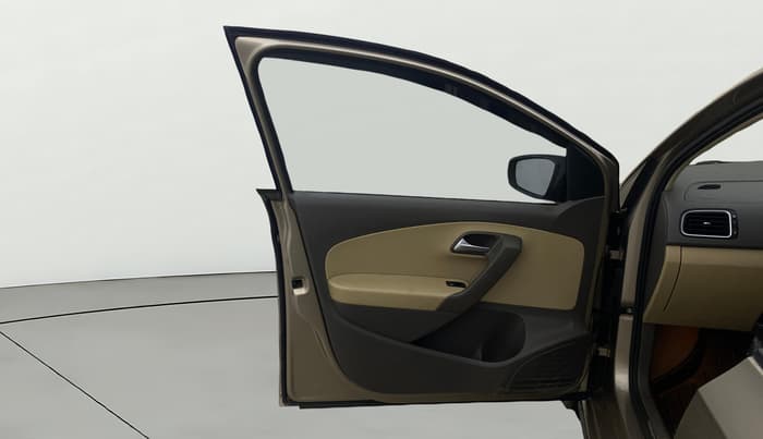 2016 Volkswagen Vento HIGHLINE PETROL AT, Petrol, Automatic, 59,116 km, LHS Front Door