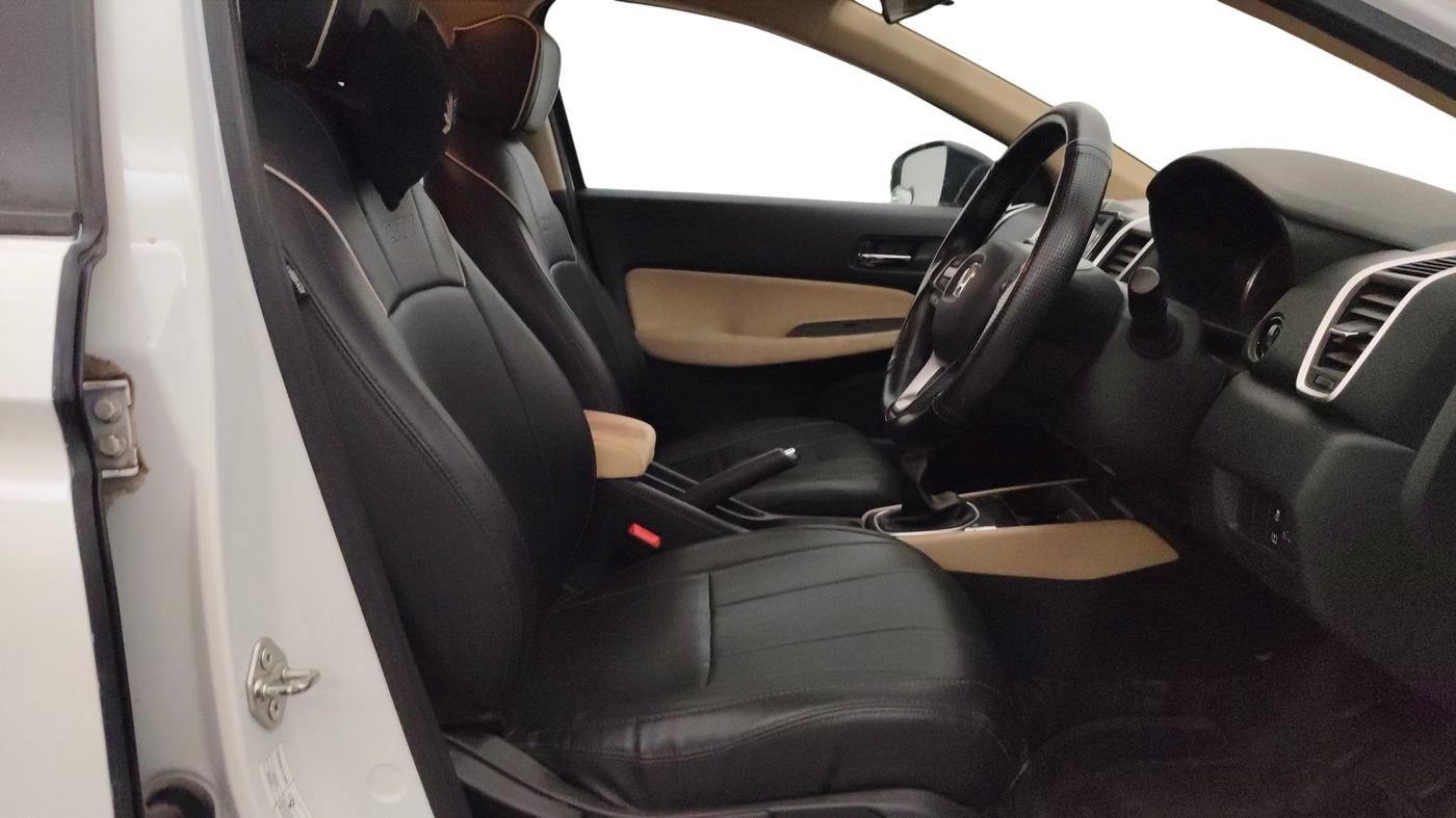 2021 Honda City 1.5L I-VTEC V MT 5TH GEN, Petrol, Manual, 17,405 km, Right Side Front Door Cabin