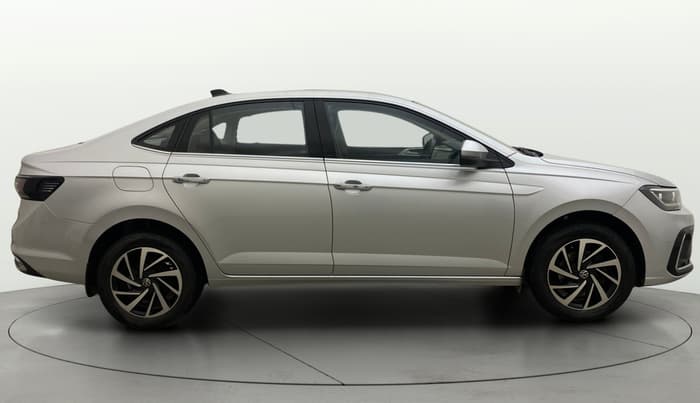 2022 Volkswagen VIRTUS TOPLINE TSI 1.0 AT, Petrol, Automatic, 87,598 km, Right Side View