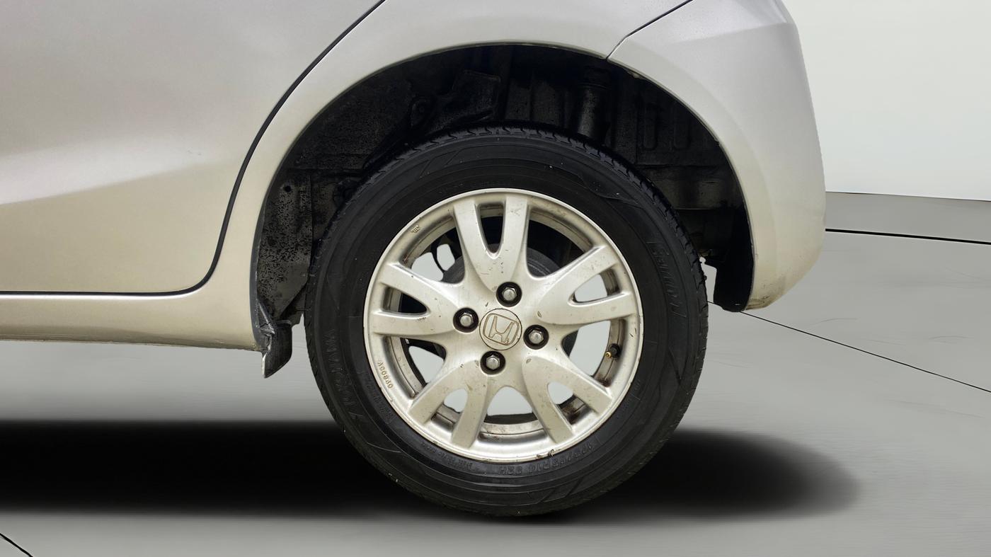 2013 Honda Brio VX AT, Petrol, Automatic, 78,021 km, Left Rear Wheel