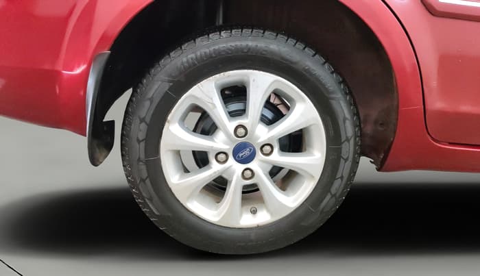 2014 Ford Classic 1.6 DURATEC TITANIUM, Petrol, Manual, 98,404 km, Right Rear Wheel