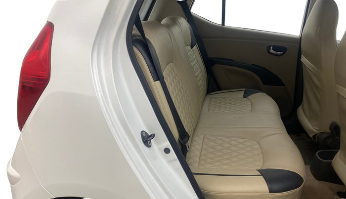 2015 Hyundai i10 SPORTZ 1.1, Petrol, Manual, 87,663 km, Right Side Rear Door Cabin