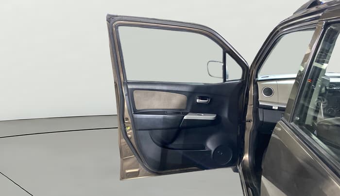 2013 Maruti Wagon R 1.0 LXI, Petrol, Manual, 35,260 km, LHS Front Door