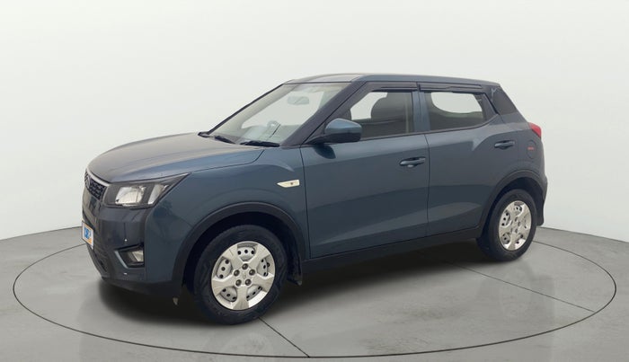 2021 Mahindra XUV300 W4 1.2 PETROL, Petrol, Manual, 34,008 km, Left Front Diagonal