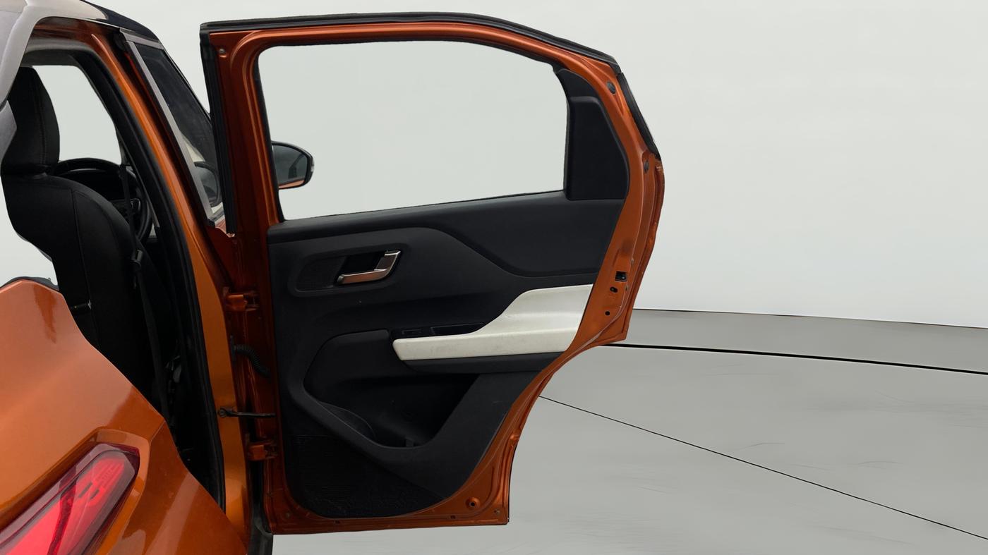 2021 Tata PUNCH CREATIVE  MT, Petrol, Manual, 83,570 km, RHS Rear Door