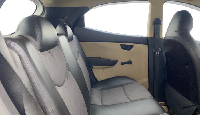 2013 Hyundai Eon ERA +, Petrol, Manual, 52,458 km, Right Side Rear Door Cabin