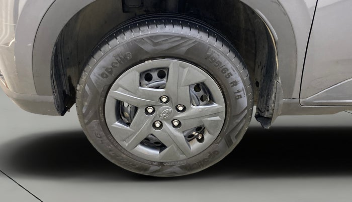 2024 Hyundai VENUE SX 1.2 PETROL, Petrol, Manual, 7,699 km, Left Front Wheel