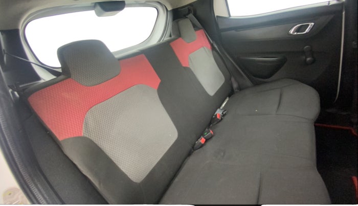 2019 Renault Kwid RXT 1.0 AMT (O), Petrol, Automatic, 27,258 km, Right Side Rear Door Cabin