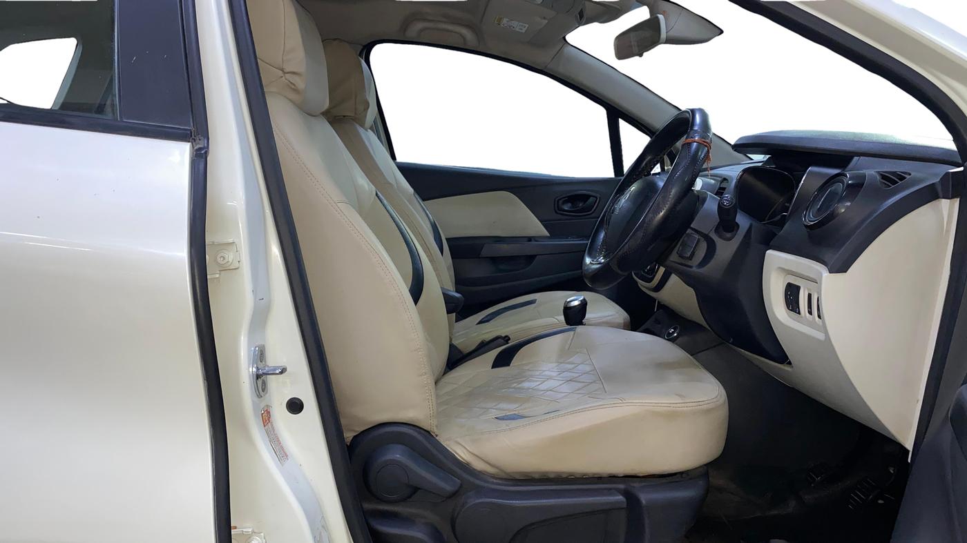 2019 Renault Captur RXL DIESEL, Diesel, Manual, 84,498 km, Right Side Front Door Cabin
