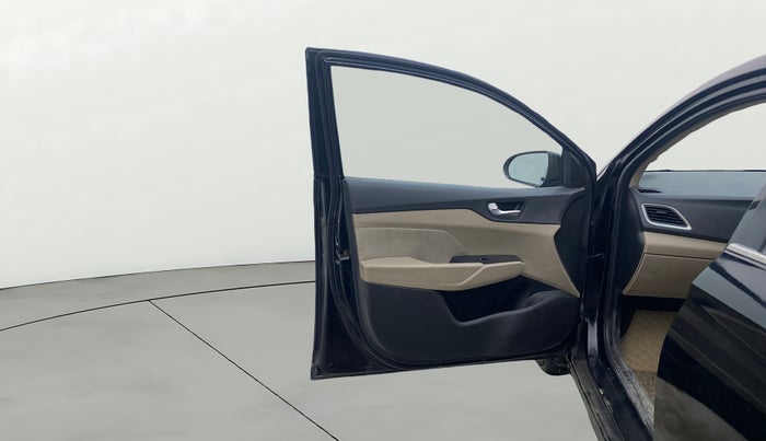 2018 Hyundai Verna 1.6 CRDI SX + AT, Diesel, Automatic, 1,24,498 km, LHS Front Door