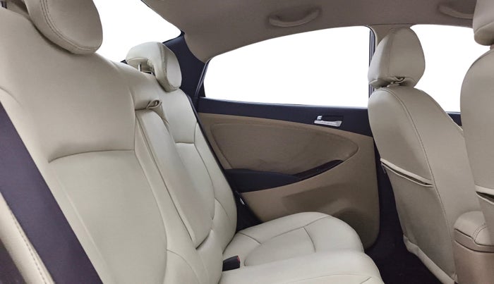 2014 Hyundai Verna FLUIDIC 1.6 VTVT SX, Petrol, Manual, 53,208 km, Right Side Rear Door Cabin
